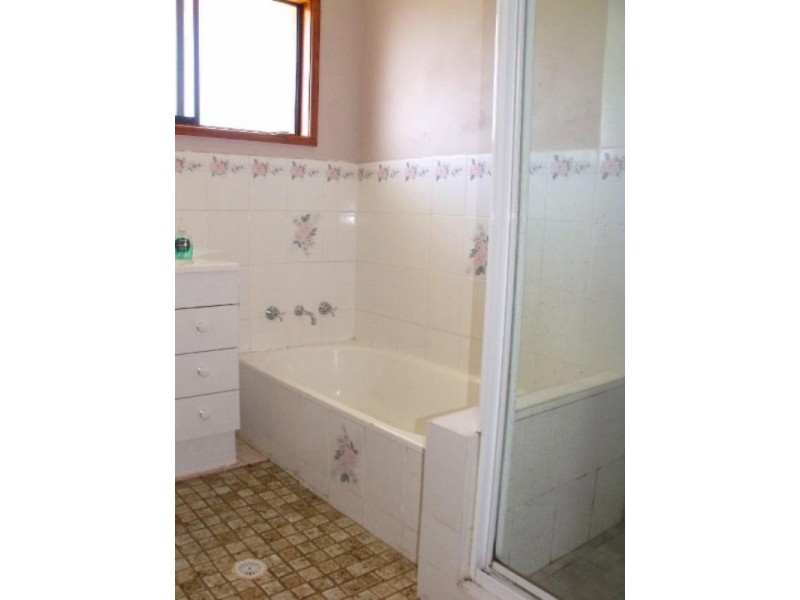 15 Powell Avenue, Ulladulla NSW 2539