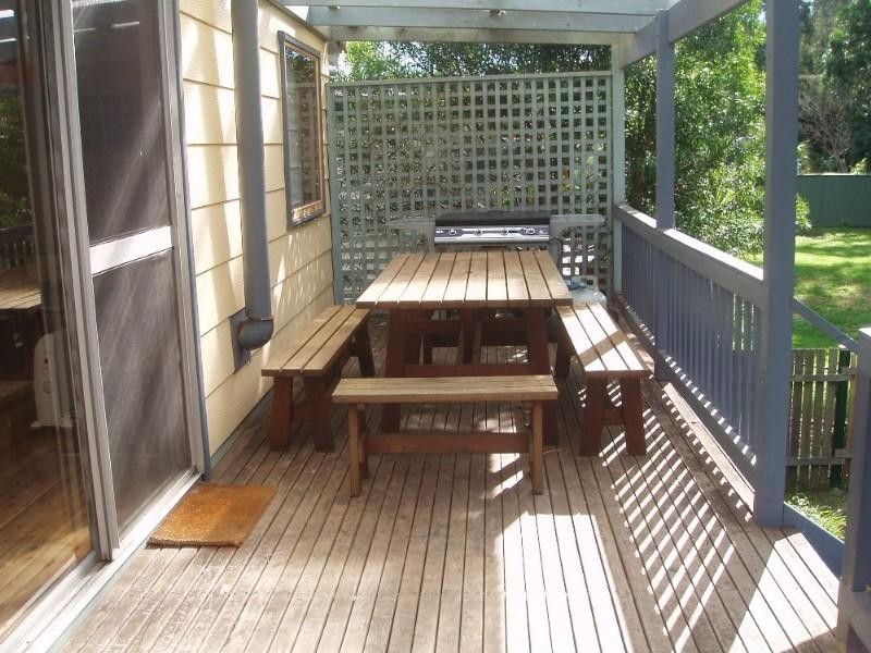 6 Lockhart Avenue, Mollymook NSW 2539