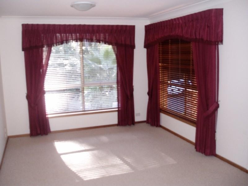 10 Simmons Drive, Ulladulla NSW 2539