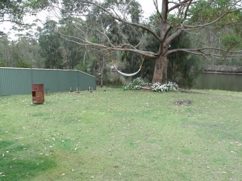 17 Conley Avenue, Lake Conjola NSW 2539