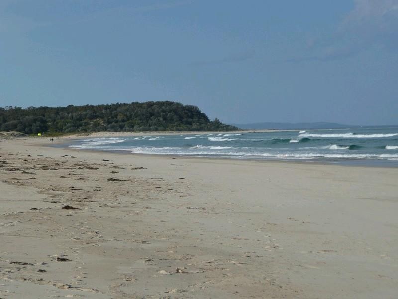 8 Conley Avenue, Lake Conjola NSW 2539