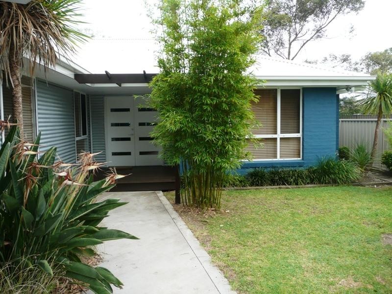 8 Conley Avenue, Lake Conjola NSW 2539