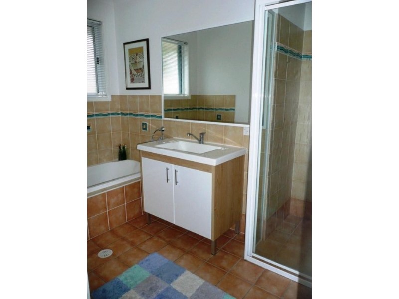 8 Conley Avenue, Lake Conjola NSW 2539