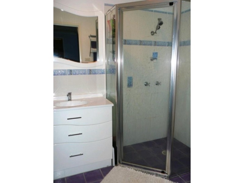 8 Conley Avenue, Lake Conjola NSW 2539