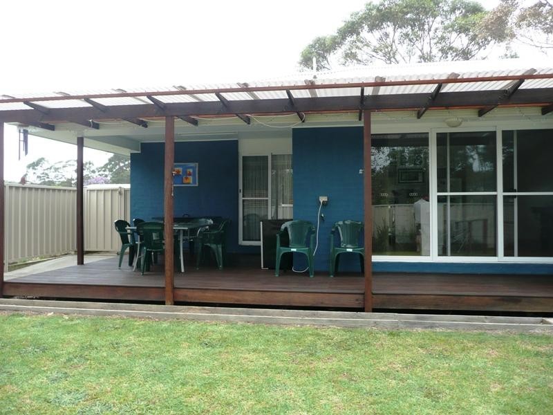 8 Conley Avenue, Lake Conjola NSW 2539