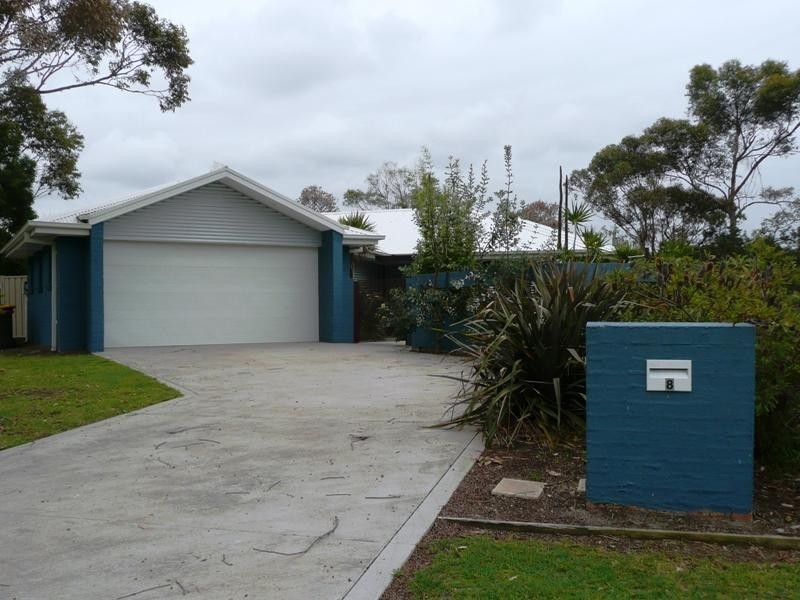 8 Conley Avenue, Lake Conjola NSW 2539