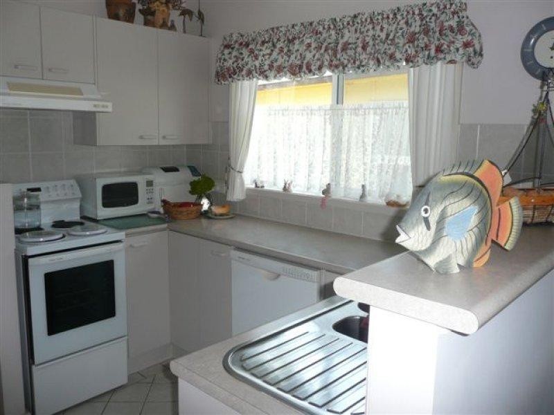 13 Kendall Crescent, Burrill Lake NSW 2539