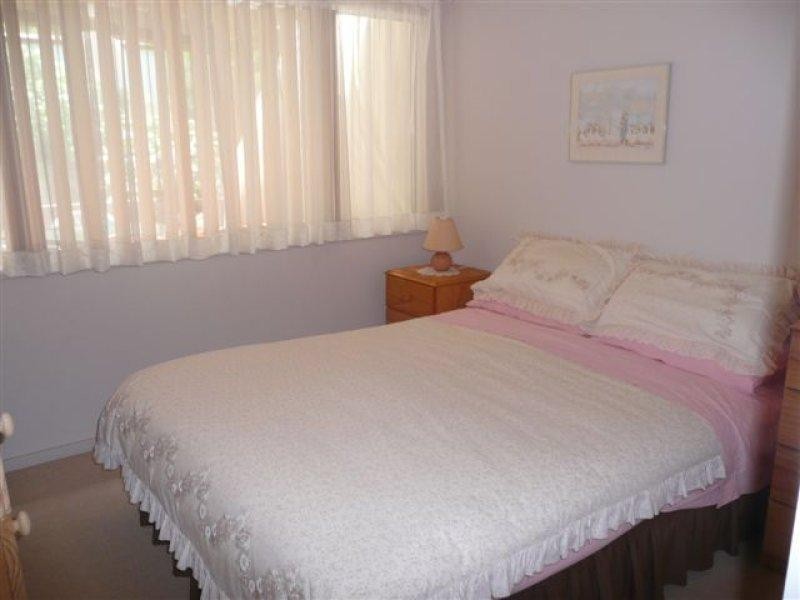 13 Kendall Crescent, Burrill Lake NSW 2539