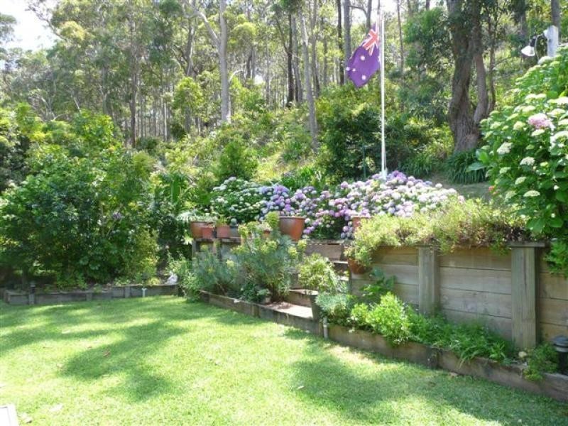 13 Kendall Crescent, Burrill Lake NSW 2539