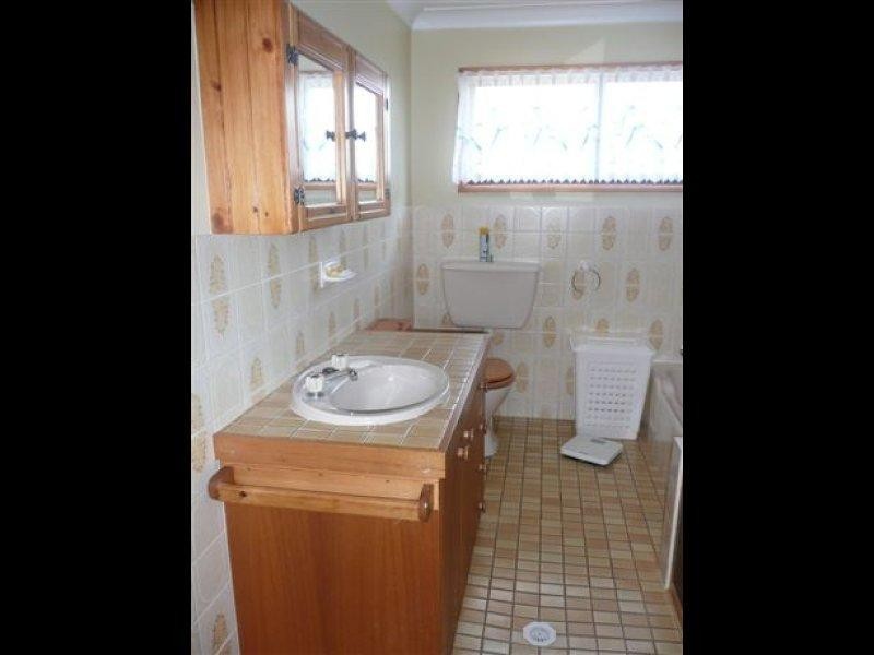 13 Kendall Crescent, Burrill Lake NSW 2539