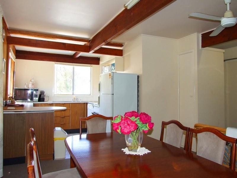 18 Princes Highway, Burrill Lake NSW 2539