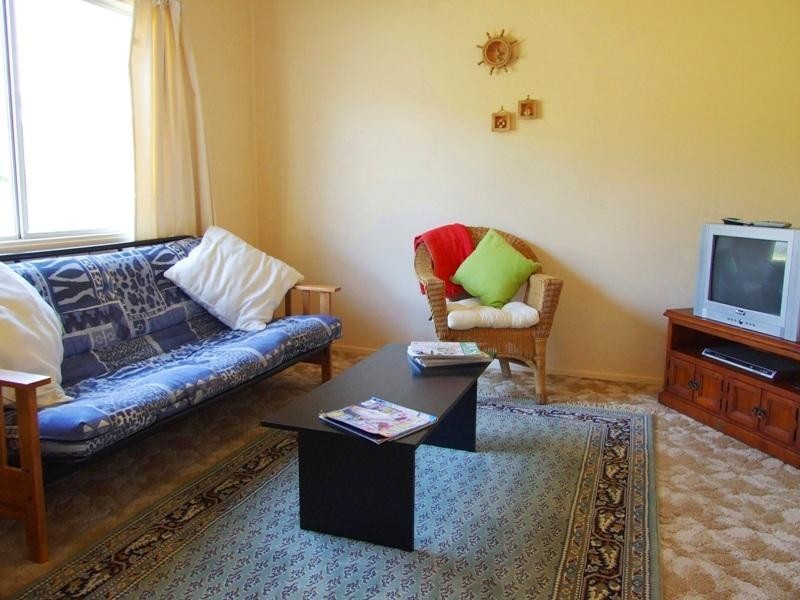 18 Princes Highway, Burrill Lake NSW 2539