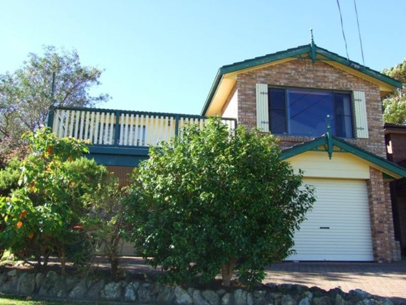 45 Canberra Crescent, Burrill Lake NSW 2539