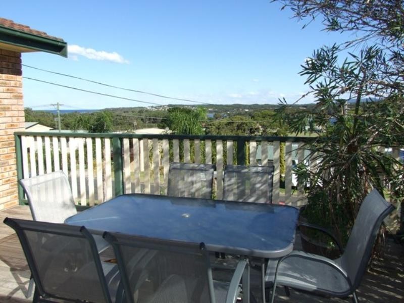 45 Canberra Crescent, Burrill Lake NSW 2539