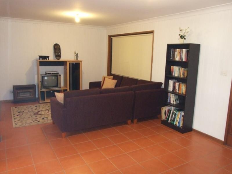 45 Canberra Crescent, Burrill Lake NSW 2539