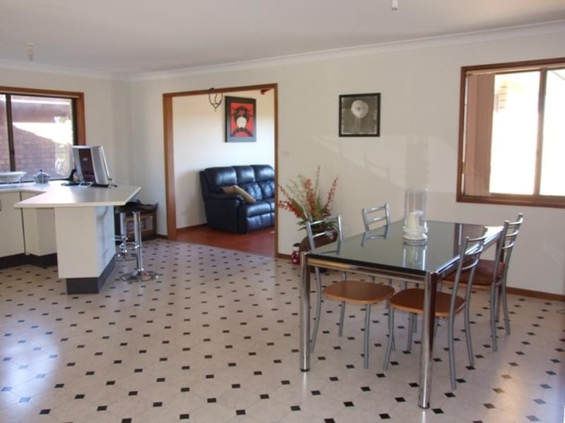 45 Canberra Crescent, Burrill Lake NSW 2539