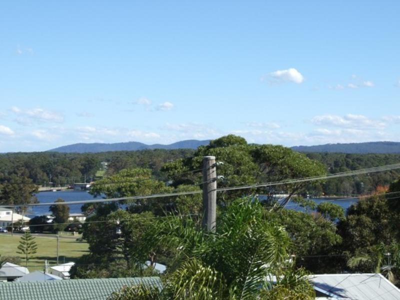 45 Canberra Crescent, Burrill Lake NSW 2539