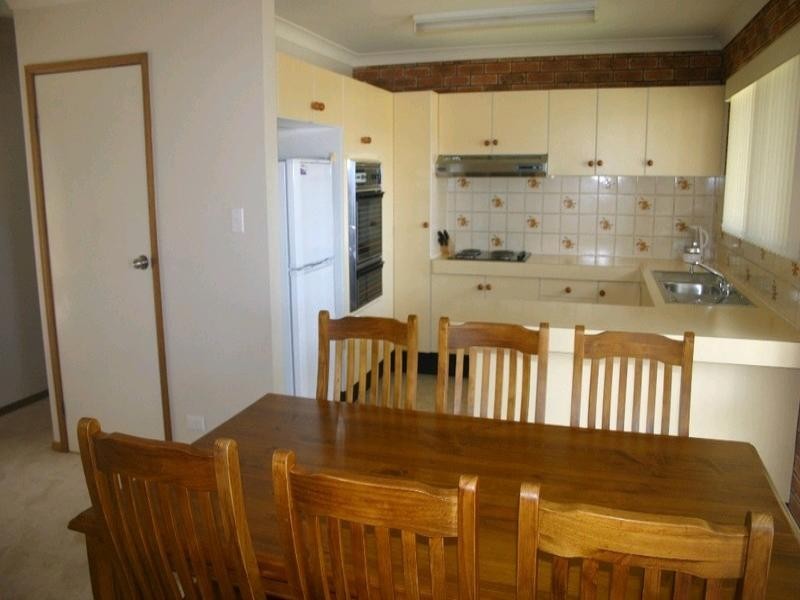 2/12 Niblick Avenue, Mollymook NSW 2539