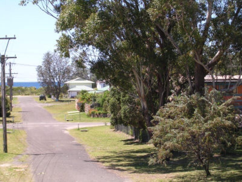 27 Bangalow Street, Narrawallee NSW 2539