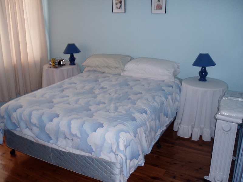 8 Buckland Street, Mollymook NSW 2539