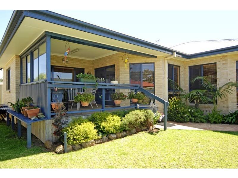 32 Walpole Avenue, Ulladulla NSW 2539
