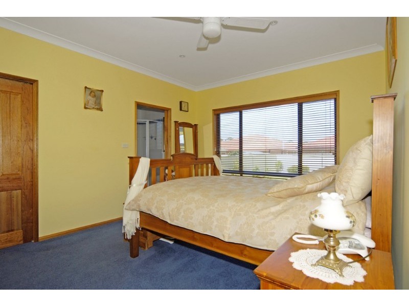 32 Walpole Avenue, Ulladulla NSW 2539