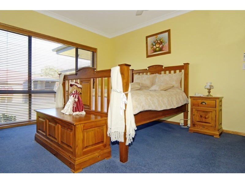 32 Walpole Avenue, Ulladulla NSW 2539