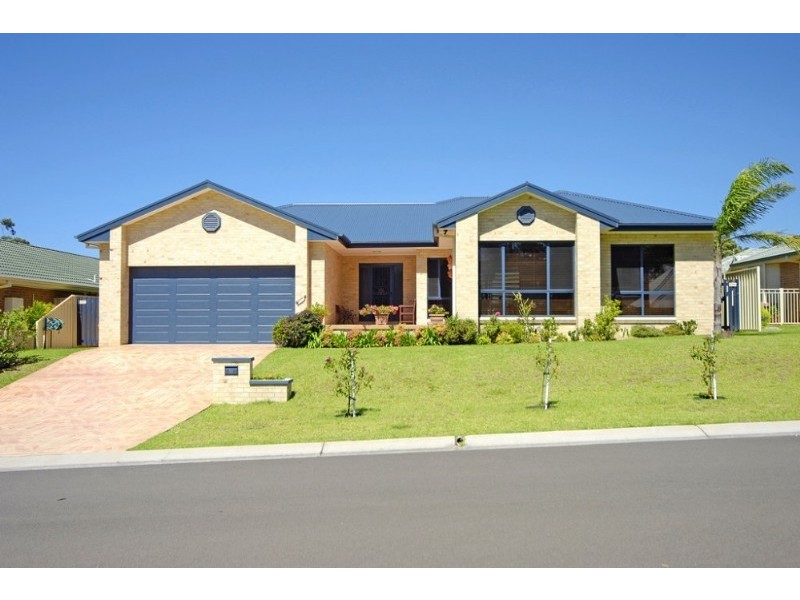 32 Walpole Avenue, Ulladulla NSW 2539