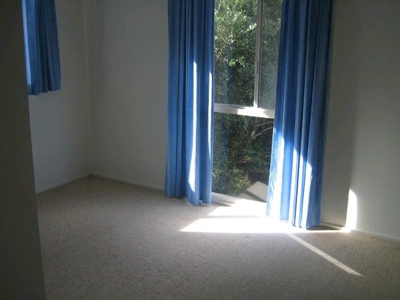 37 Buckland Street, Mollymook NSW 2539