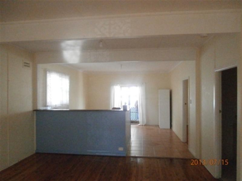 52 Dunalban Avenue, Woy Woy NSW 2256