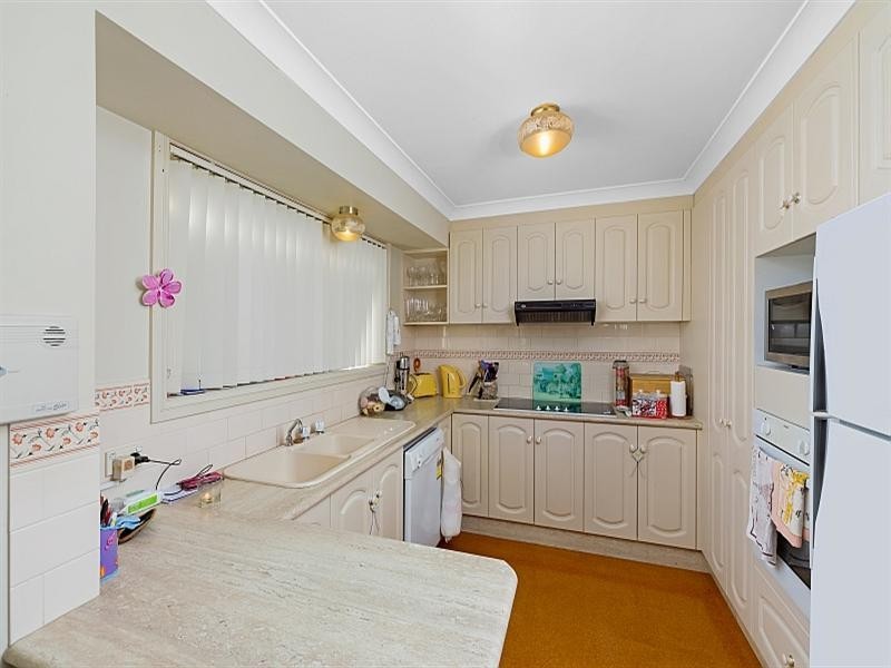 2/61 Rawson Road, Woy Woy NSW 2256