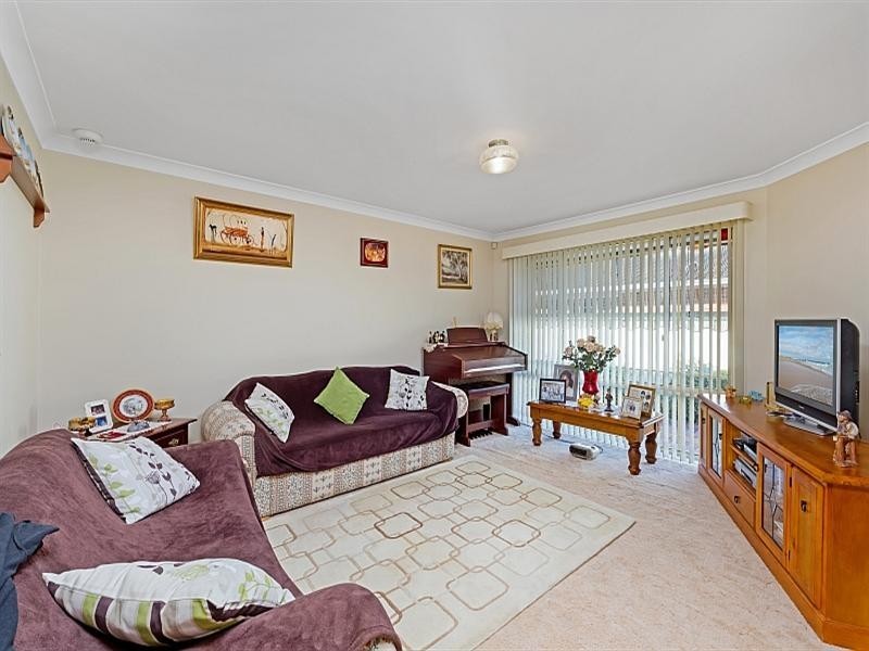 2/61 Rawson Road, Woy Woy NSW 2256