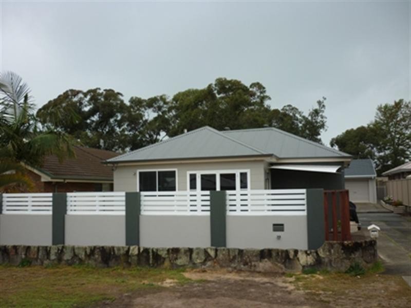 16 Clifford Street, Umina Beach NSW 2257