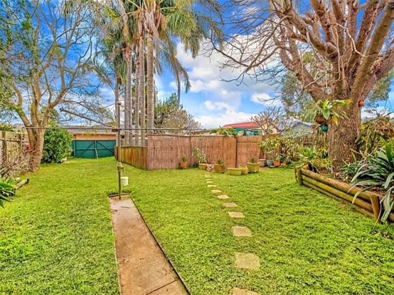 89 Trafalgar Avenue, Woy Woy NSW 2256
