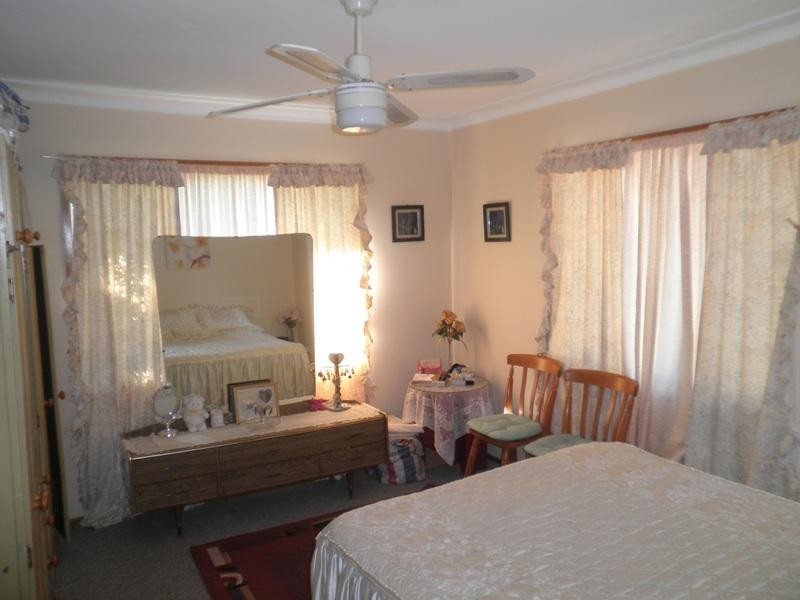 37 Angler Street, Woy Woy NSW 2256