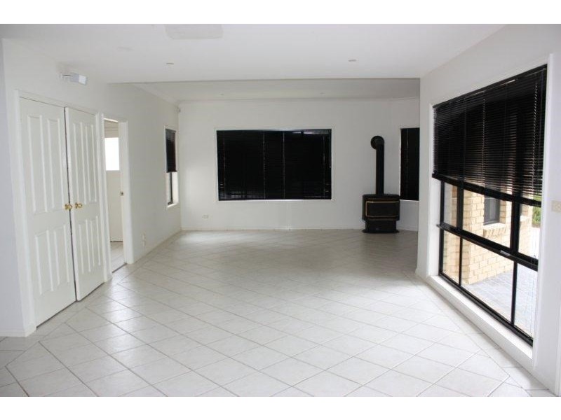 39 Castle Circuit, Umina Beach NSW 2257