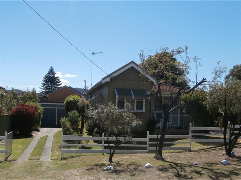 11 Rickard Street, Umina Beach NSW 2257