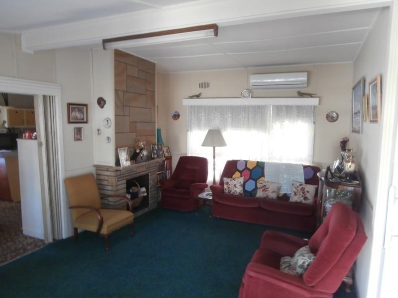 11 Rickard Street, Umina Beach NSW 2257