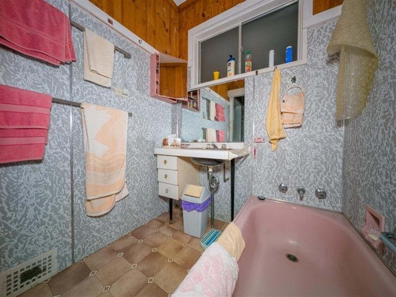 12 King Street, Umina Beach NSW 2257