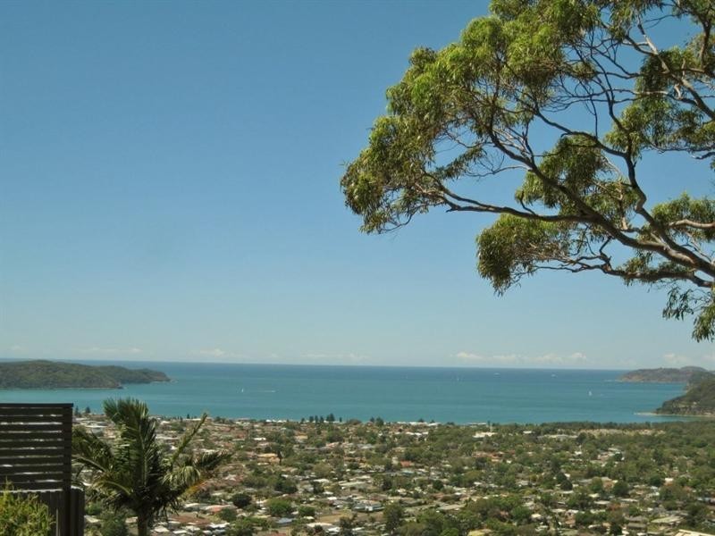 9 The Palisade, Umina Beach NSW 2257