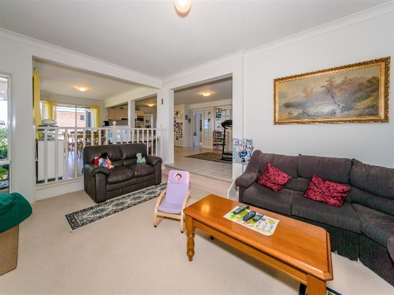 9 The Palisade, Umina Beach NSW 2257