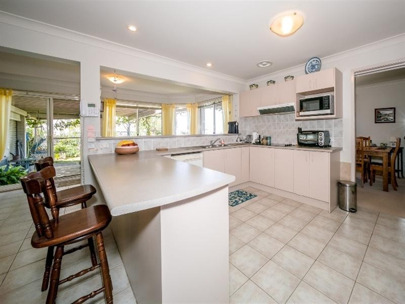 9 The Palisade, Umina Beach NSW 2257
