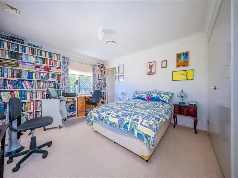 9 The Palisade, Umina Beach NSW 2257
