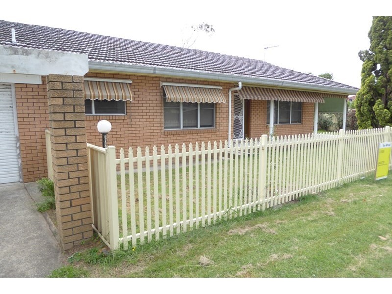 2 Cambridge Street, Umina Beach NSW 2257