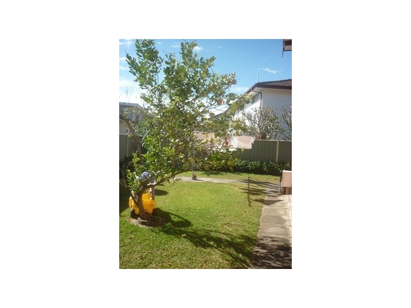 1/16 Augusta Avenue, Umina Beach NSW 2257