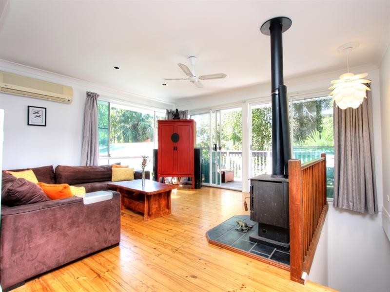 9 Palmtree Grove, Umina Beach NSW 2257