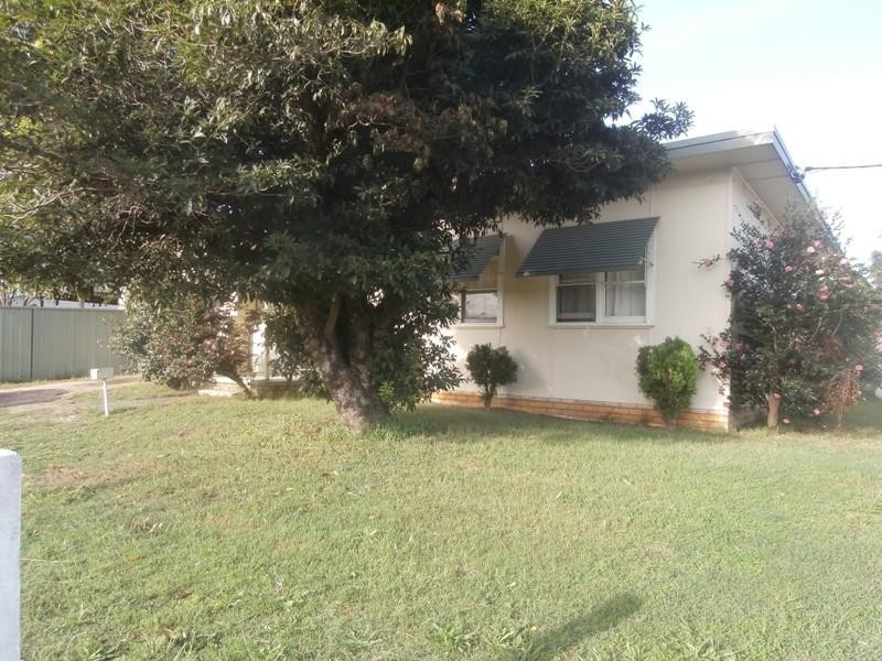 45 Mackenzie Avenue, Woy Woy NSW 2256