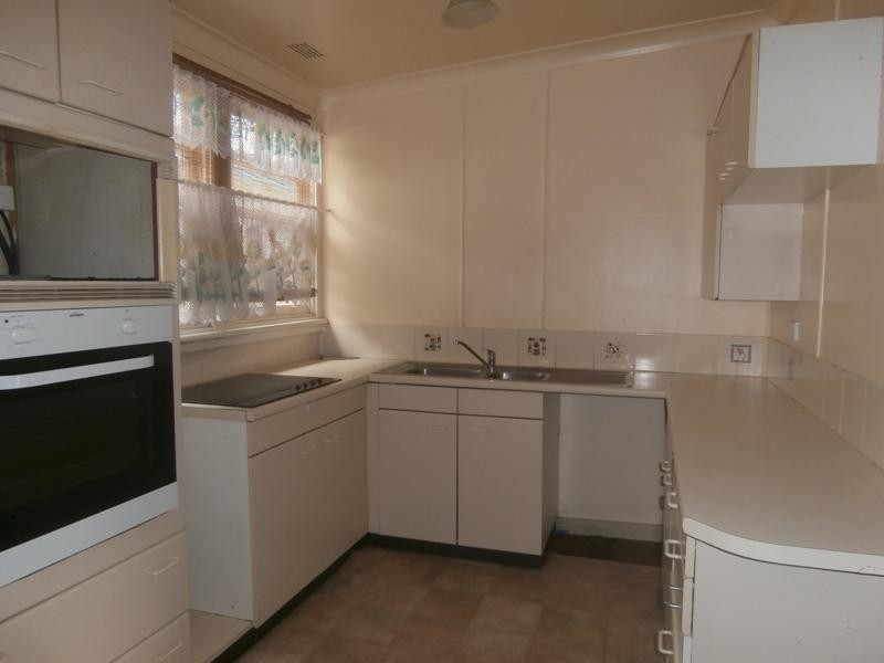 45 Mackenzie Avenue, Woy Woy NSW 2256