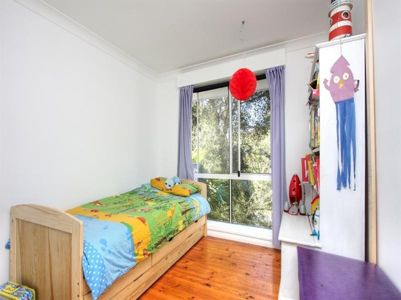 9 Palmtree Grove, Umina Beach NSW 2257