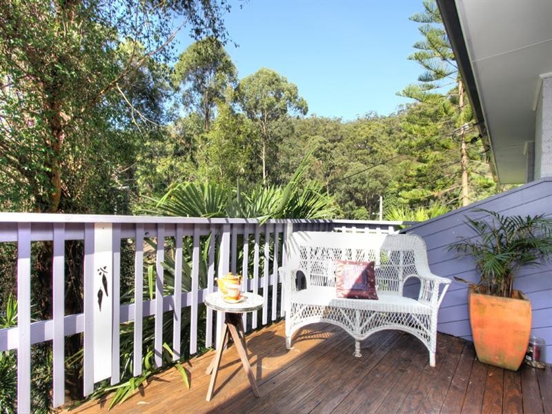 9 Palmtree Grove, Umina Beach NSW 2257